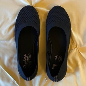 Skechers Women's Black Slip-On Flats